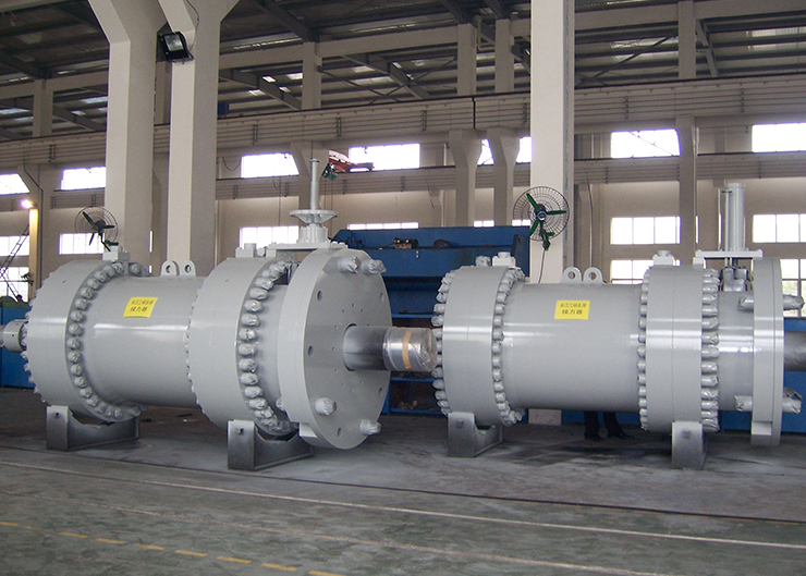 三峽電站水輪機(jī)接力器，單機(jī)容量70萬千瓦